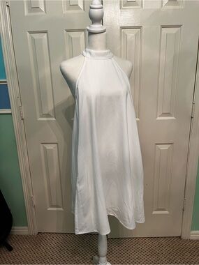 Lulu's White Halter Neck Top